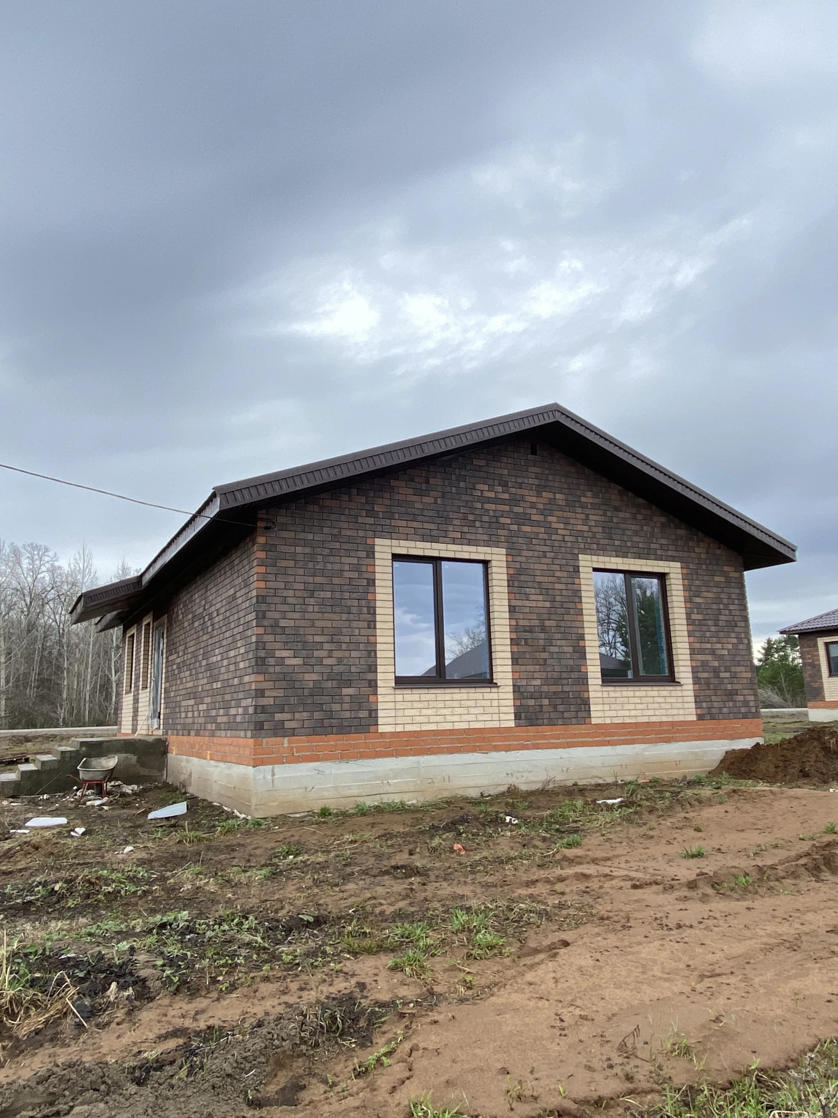 Дом 100 кв.м. на 10 сотках